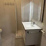 5/6 Beds *